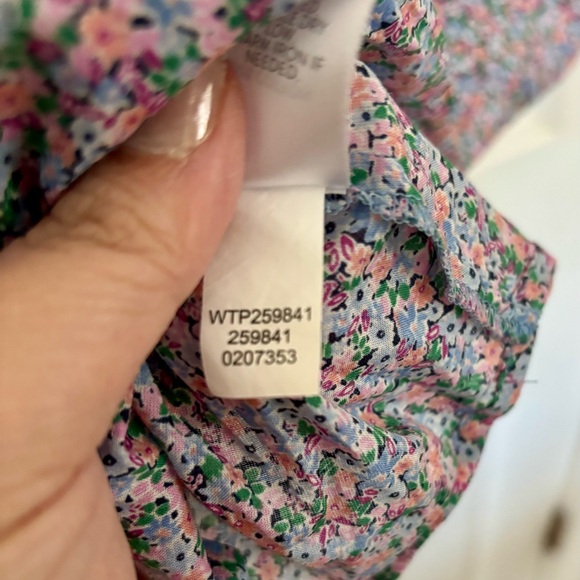 J.Jill L Cottagecore Floral 100% Cotton Button Down EUC - Picture 6 of 6